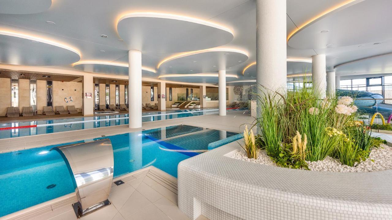 Apartamenty Lux Tukan B001, Polanki Aqua - Holiday City Kołobrzeg Exteriör bild
