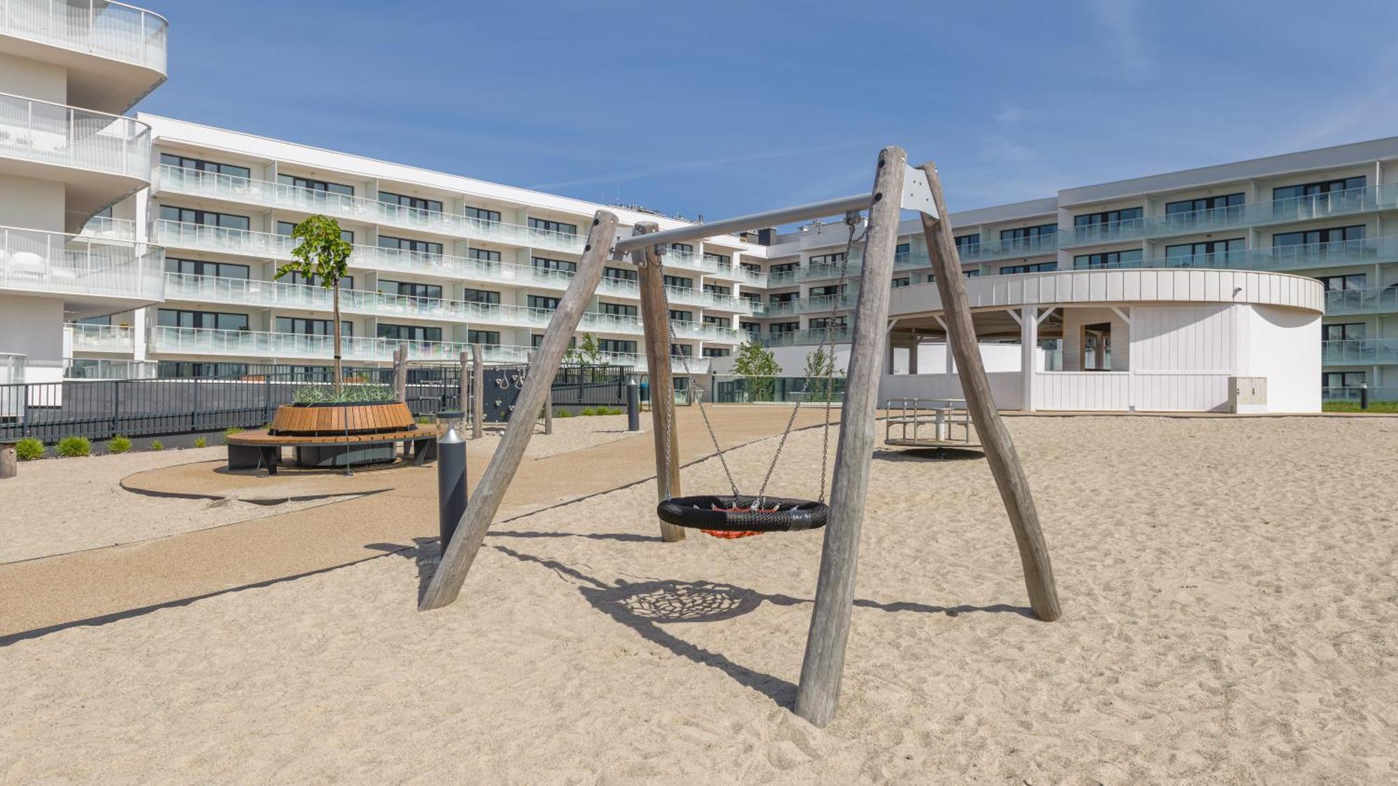 Apartamenty Lux Tukan B001, Polanki Aqua - Holiday City Kołobrzeg Exteriör bild