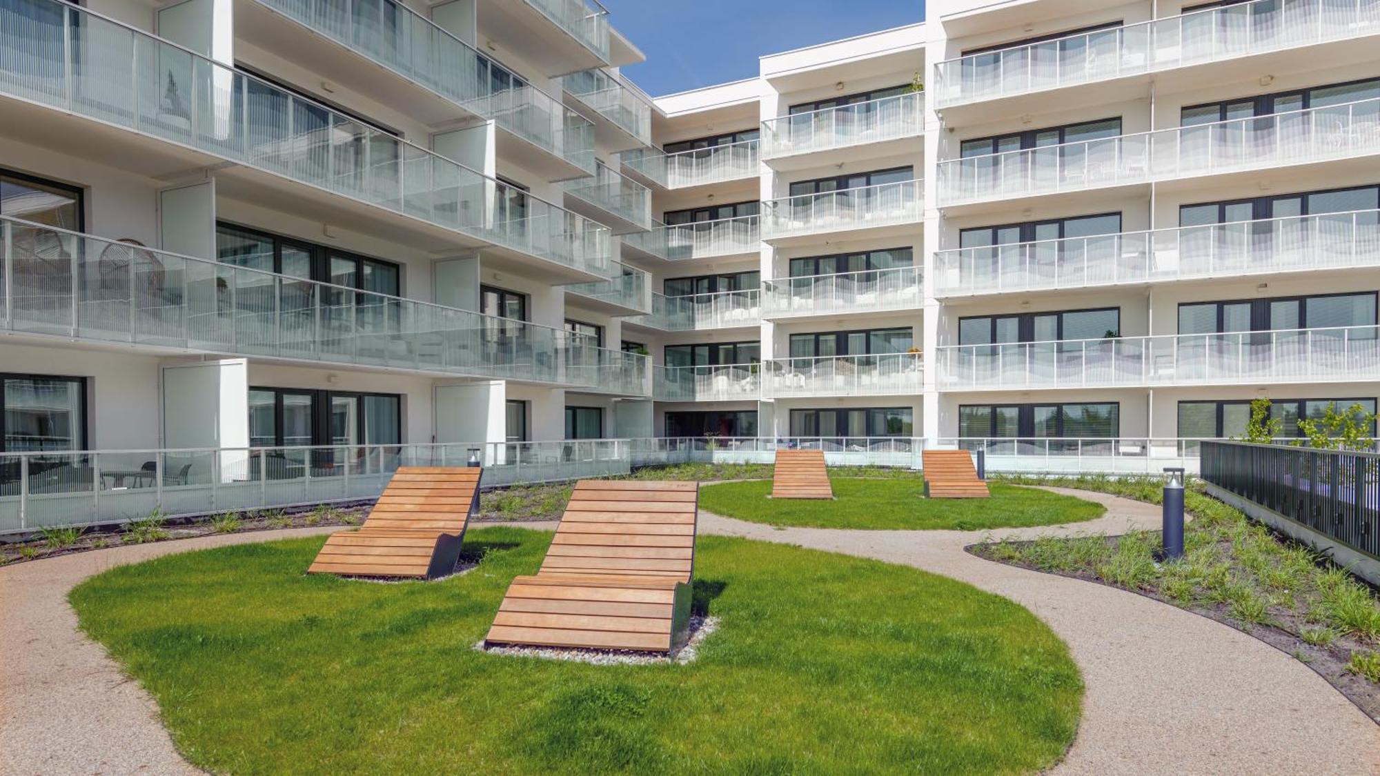 Apartamenty Lux Tukan B001, Polanki Aqua - Holiday City Kołobrzeg Exteriör bild