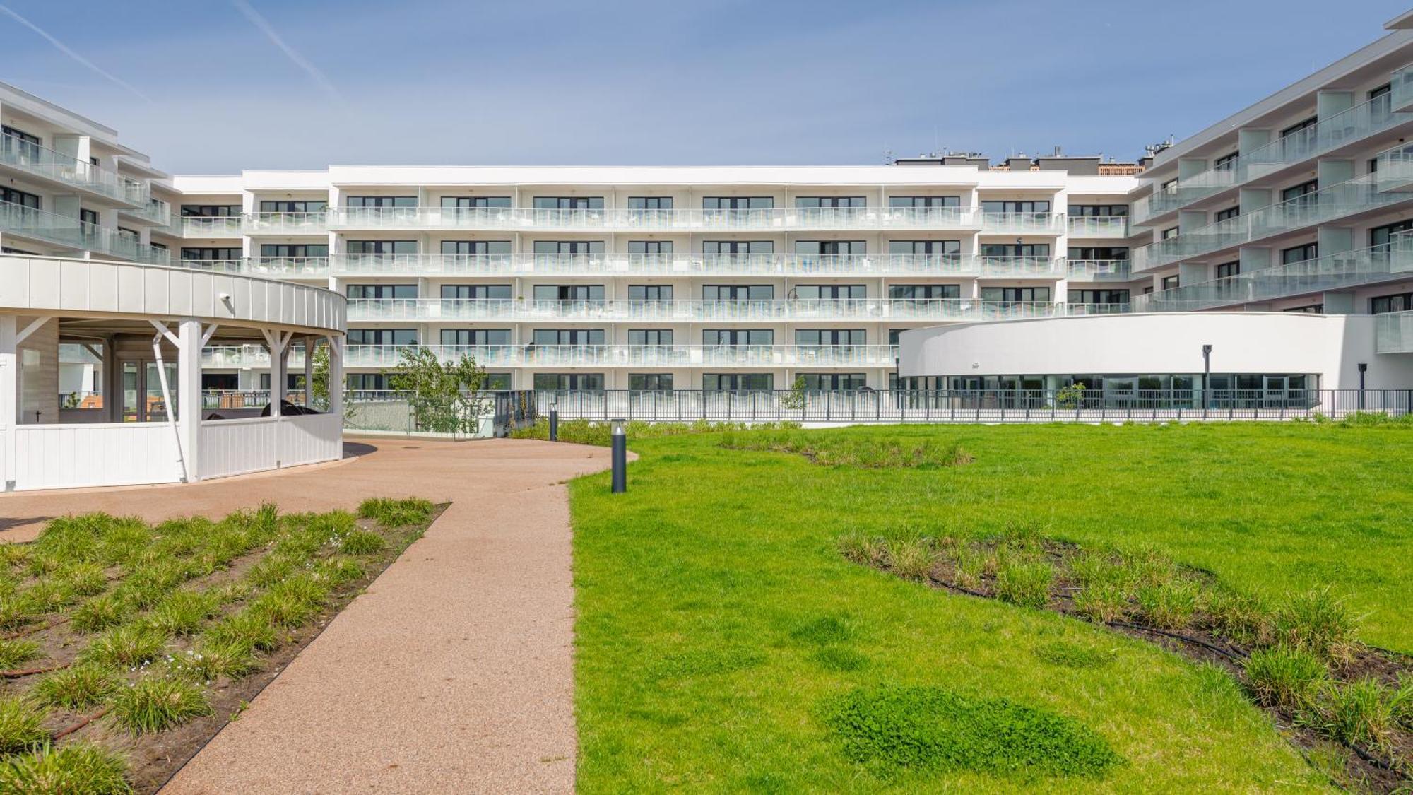 Apartamenty Lux Tukan B001, Polanki Aqua - Holiday City Kołobrzeg Exteriör bild