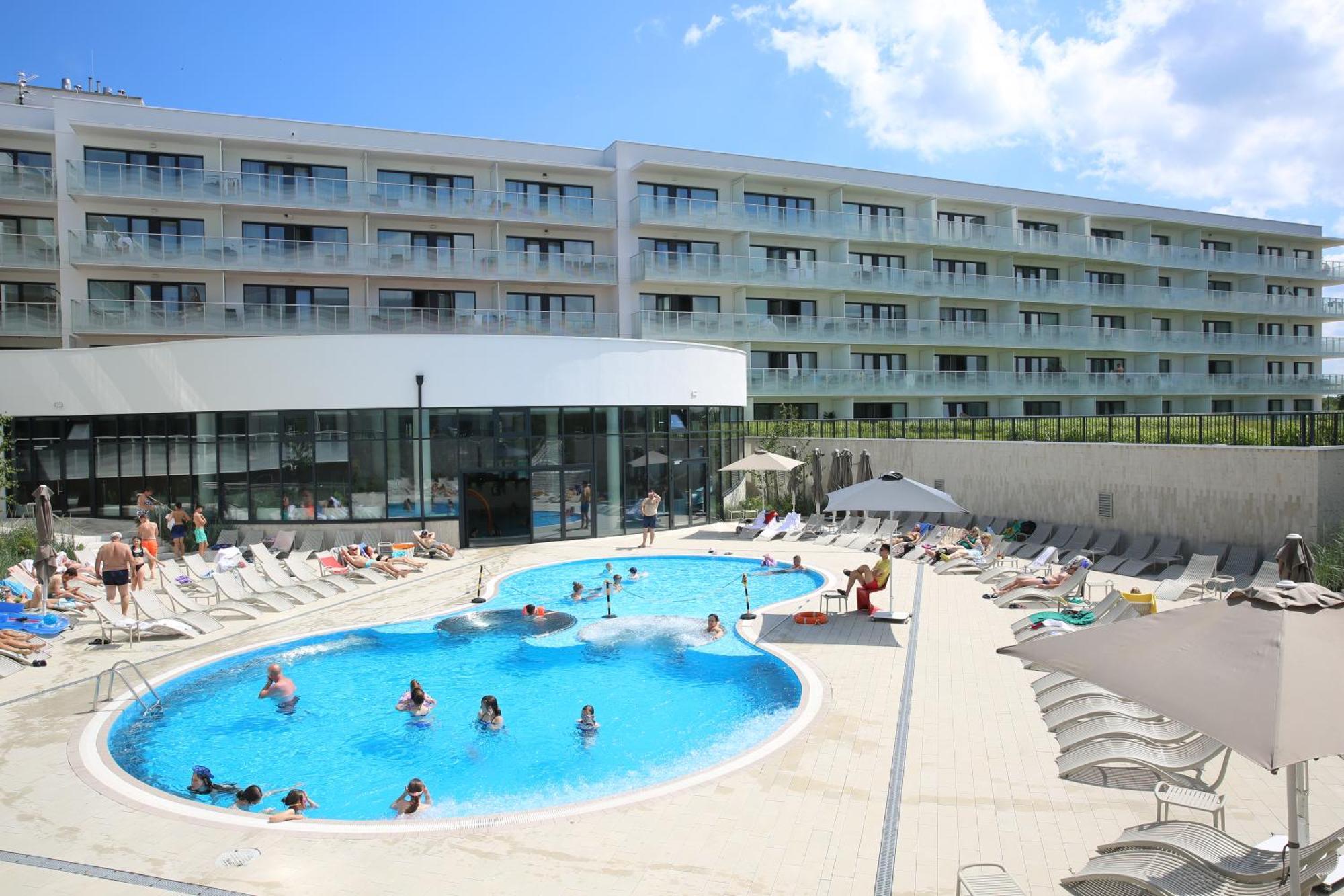 Apartamenty Lux Tukan B001, Polanki Aqua - Holiday City Kołobrzeg Exteriör bild